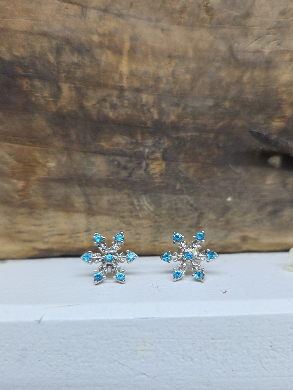 Sparkly Ice Blue Crystal Snowflake Stud Earrings | Silver Tone